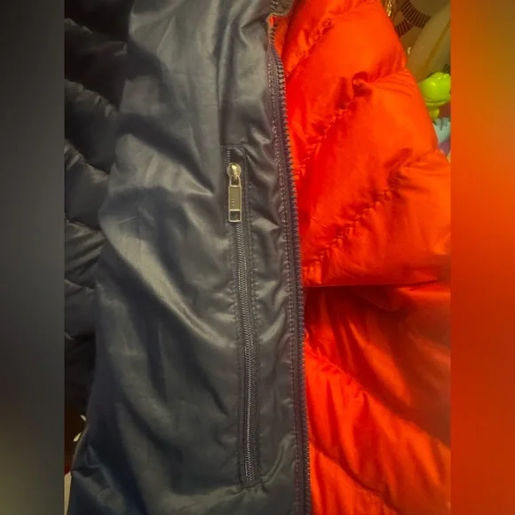 Patagonia Men's Red Puffer zip jacket Sweater - Men's size medium - Picture 6 of 6